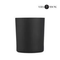 Świeca sojowa 220g - Black Pomegranate - VERA YOUNG