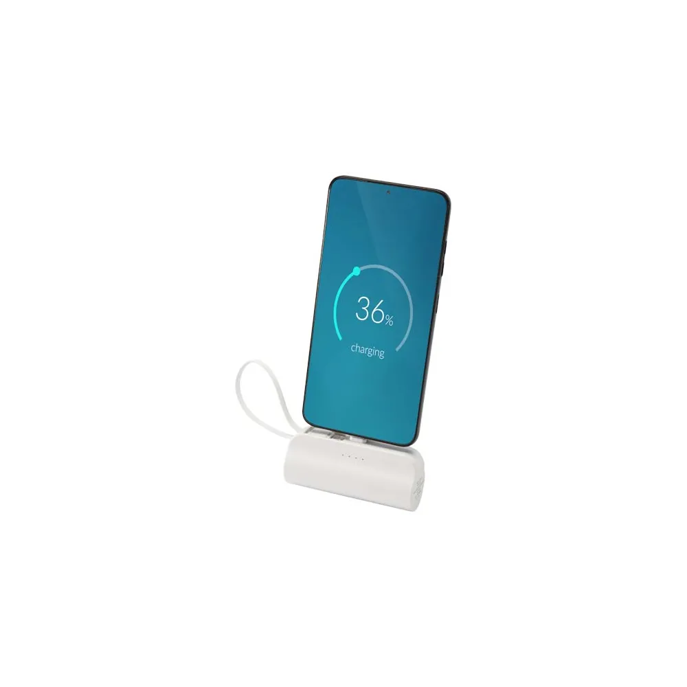 Alnair powerbank o pojemności 5000 mAh i mocy 10 W, wykonany z tworzyw sztucznych pochodzących z recyklingu, z wbudowaną pods