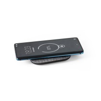 RENEWAL CHARGER. Sszybka ładowarka bezprzewodowa 10 W wykonana w przetworzonego PET (100% rPET)