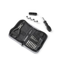 BESSEMER. Zestaw narzędzi wielofunkcyjnych składający się z 24 elementów, wykonany ze stali węglowej