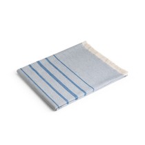 CAPLAN. Wielofunkcyjny ręcznik (260 g/m²) wykonany z lekkiej i wytrzymałej bawełny (90%) oraz bawełny z recyklingu (10%)